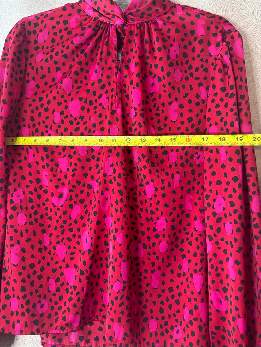 Nine West chic Pink and Red Animal Print Long Sleeve Blouse 0350 - Picture 3 of 10